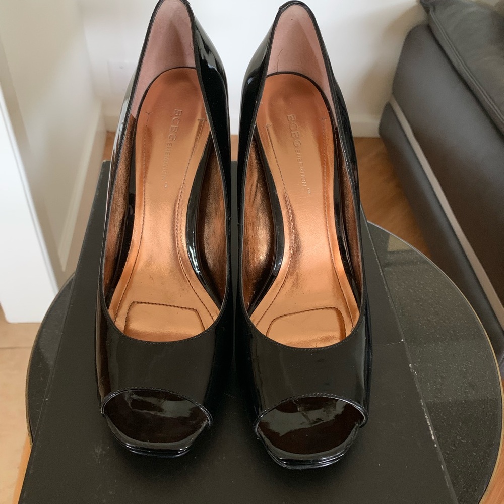 BCBG shoes